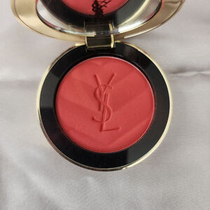 Yves Saint Laurent (YSL) blush in shade 15 - Chili Crush